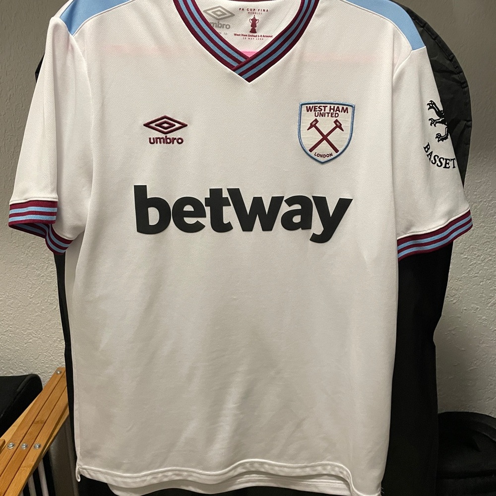 West Ham Jersey - commemorative of the 1980 FA cup win
